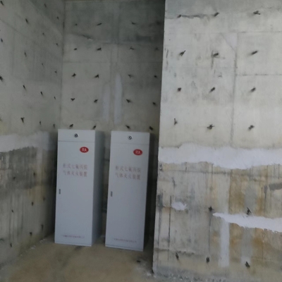 FM200 Kabinet Fire Suppression System 120L Kapasitas tertutup banjir DC 24V 1.5A